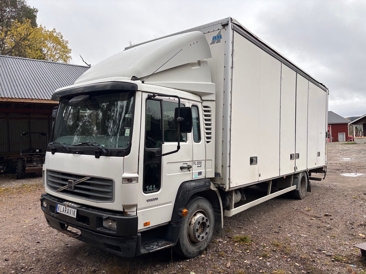 Volvo FL 220 - Грузовик: фото 1 Volvo FL 220 - Грузовик: фото 1