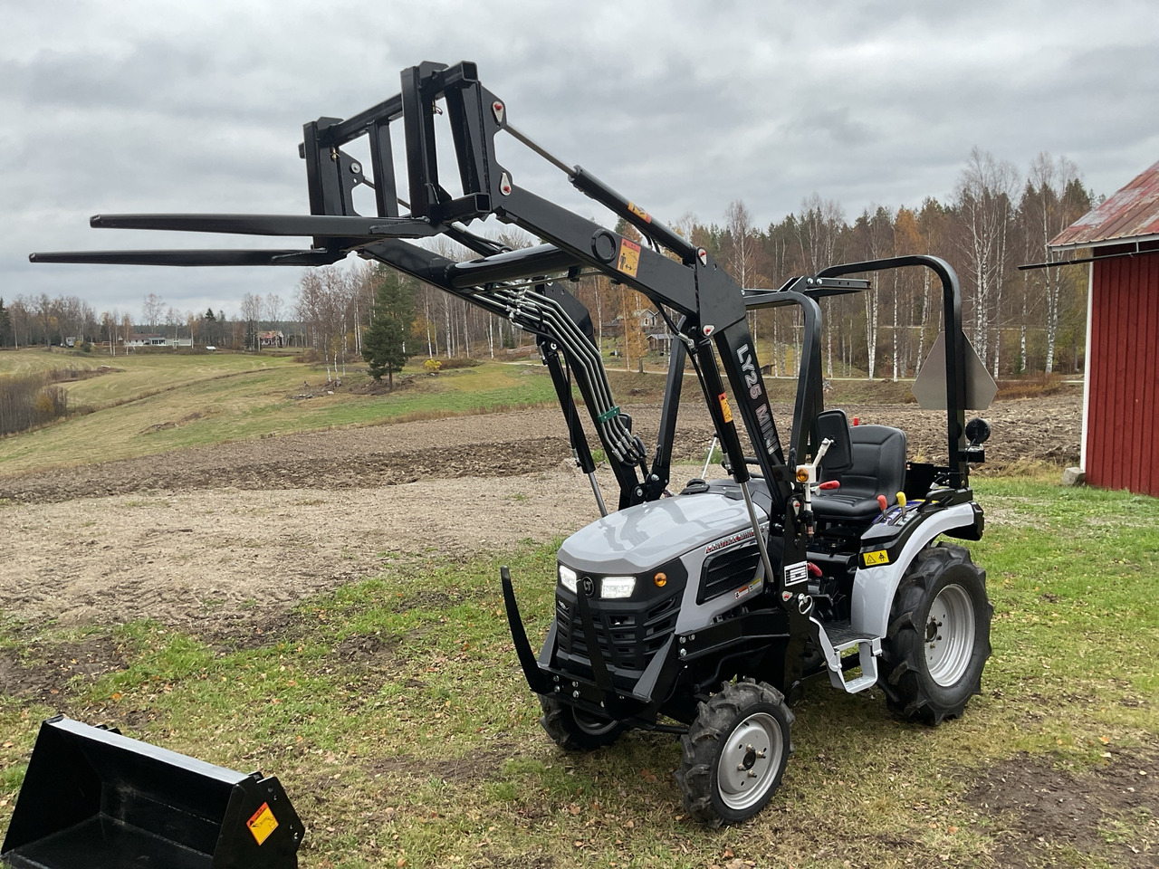 Landtrac 254 mini 4WD StegV - Трактор: фото 1 Landtrac 254 mini 4WD StegV - Трактор: фото 1