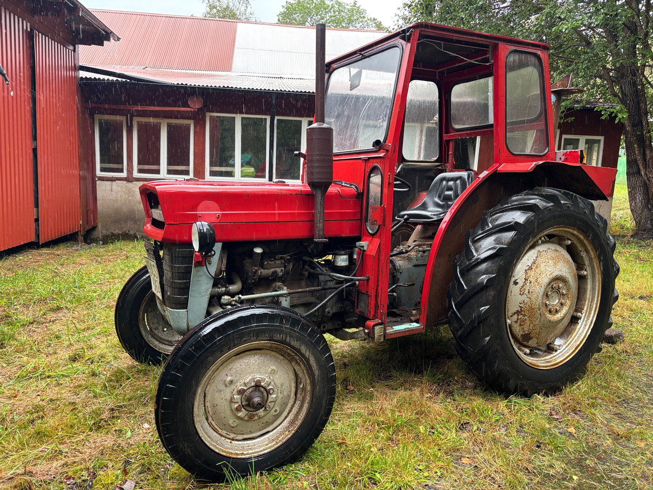Massey Ferguson 135 - Трактор: фото 1 Massey Ferguson 135 - Трактор: фото 1