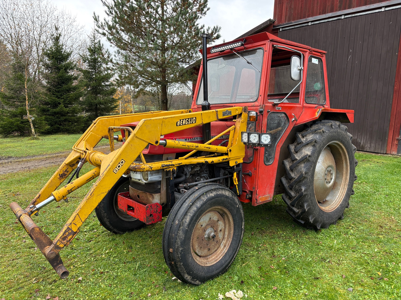 Massey Ferguson 135S - Трактор: фото 1 Massey Ferguson 135S - Трактор: фото 1