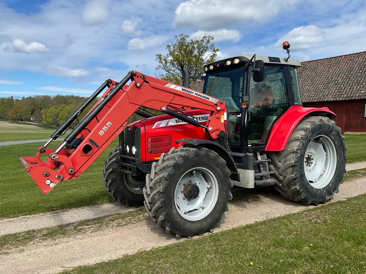 Massey Ferguson 5465 - Трактор: фото 1 Massey Ferguson 5465 - Трактор: фото 1