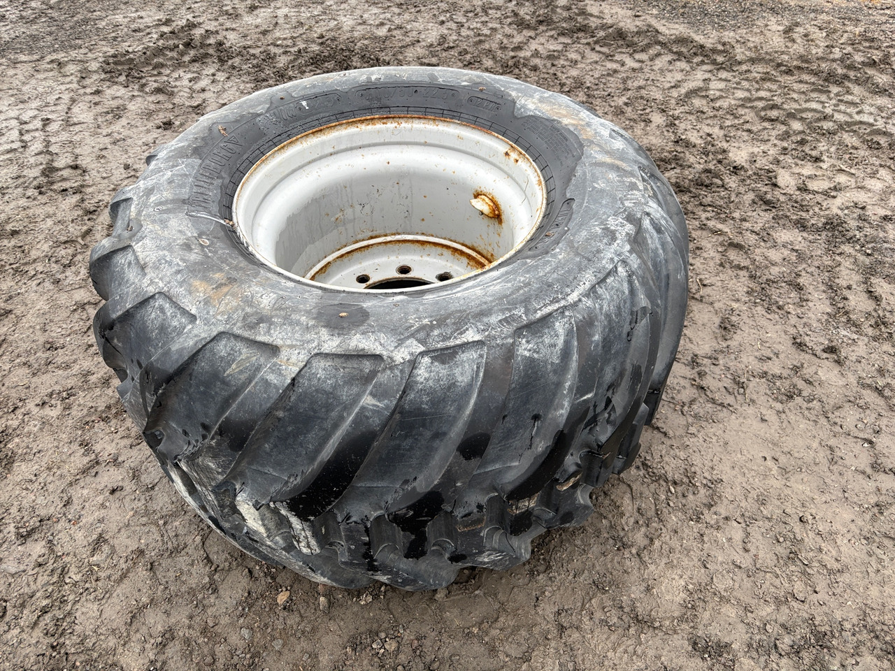 Trelleborg Twin 423 - Шина для Сельскохозяйственной техники: фото 1 Trelleborg Twin 423 - Шина для Сельскохозяйственной техники: фото 1