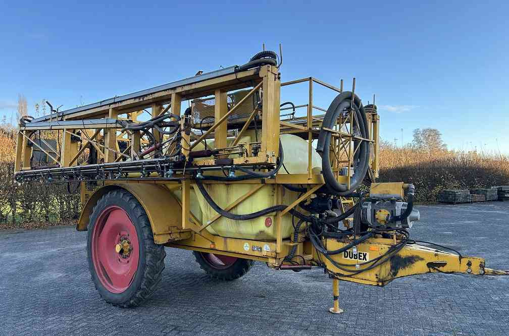 Dubex mentor 9804 - Прицепной опрыскиватель: фото 3 Dubex mentor 9804 - Прицепной опрыскиватель: фото 3