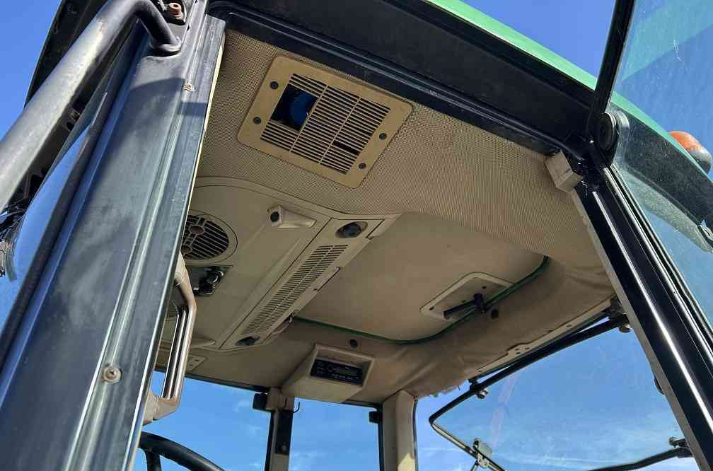 Трактор John Deere 6210: фото 6