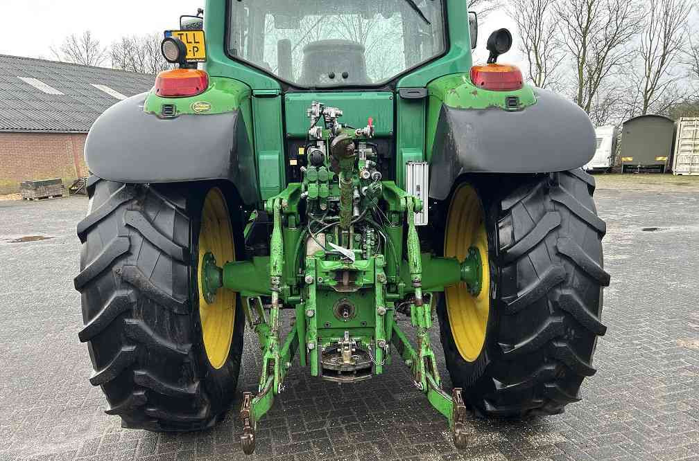 John Deere 6920 autopower, lucht, front pto, 50 km - Трактор: фото 3 John Deere 6920 autopower, lucht, front pto, 50 km - Трактор: фото 3