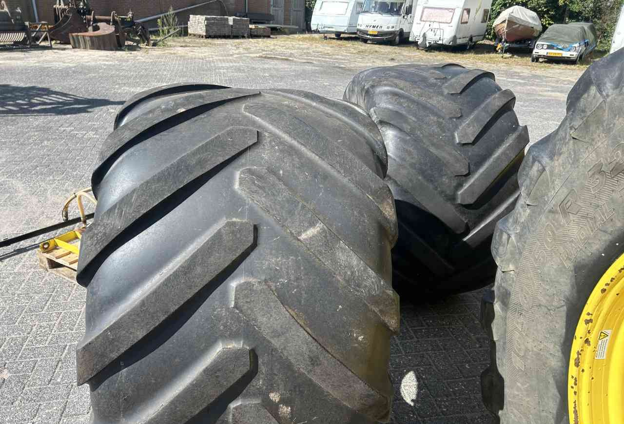 Michelin 1050/50x32 en 750/50x26 luchtdrukwissel set - Шины и диски для Сельскохозяйственной техники: фото 4 Michelin 1050/50x32 en 750/50x26 luchtdrukwissel set - Шины и диски для Сельскохозяйственной техники: фото 4