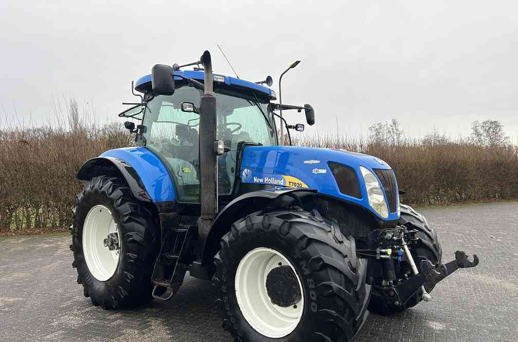 New Holland T7030 Autocommand full options! - Трактор: фото 4 New Holland T7030 Autocommand full options! - Трактор: фото 4