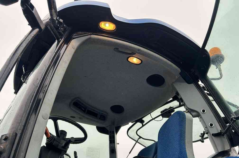 New Holland T7030 Autocommand full options! - Трактор: фото 5 New Holland T7030 Autocommand full options! - Трактор: фото 5