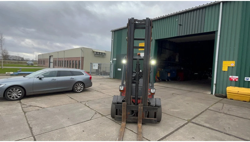 Linde H35T Linde H35 T - Газовый погрузчик: фото 3 Linde H35T Linde H35 T - Газовый погрузчик: фото 3