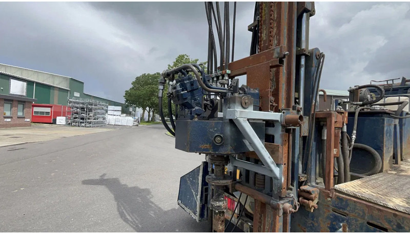 Буровая машина MAN Knebel HY79 Grondboor: фото 8 Буровая машина MAN Knebel HY79 Grondboor: фото 8