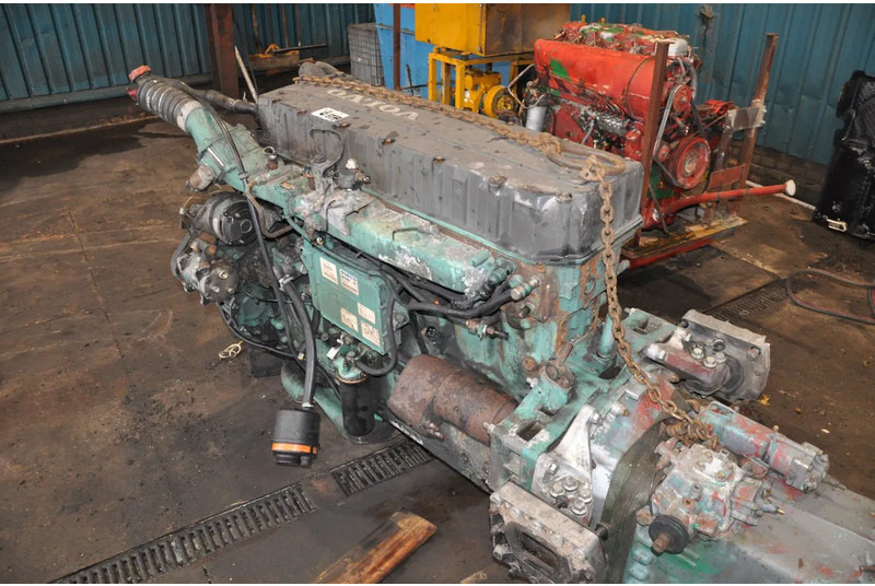 Volvo D12A 380 D12A 380 pk - Двигатель: фото 4 Volvo D12A 380 D12A 380 pk - Двигатель: фото 4