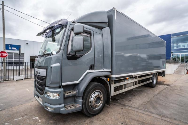 DAF LF 55.220(19 T-E6 )+DHOLLANDIA 2TON - Грузовик с закрытым кузовом: фото 1 DAF LF 55.220(19 T-E6 )+DHOLLANDIA 2TON - Грузовик с закрытым кузовом: фото 1