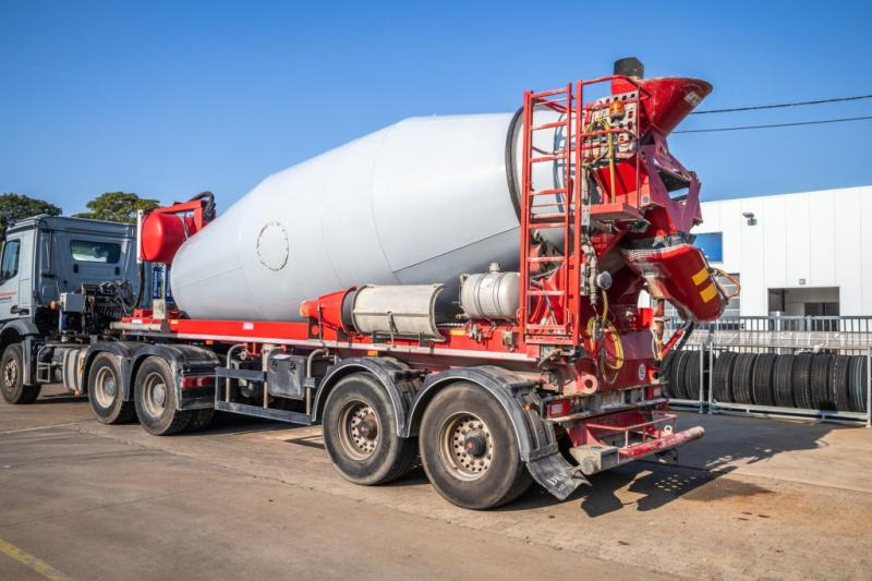 DE BUF BETON MIXER/MALAXEUR/MISCHER 12M3 - Полуприцеп бетоносмеситель: фото 4 DE BUF BETON MIXER/MALAXEUR/MISCHER 12M3 - Полуприцеп бетоносмеситель: фото 4