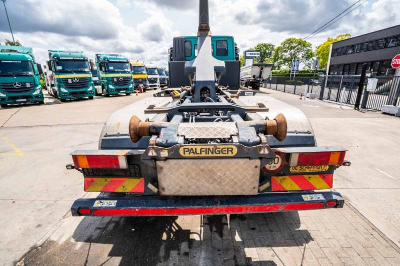Iveco TRAKKER 360-6x4-PALFINGER в лизинг Iveco TRAKKER 360-6x4-PALFINGER: фото 10