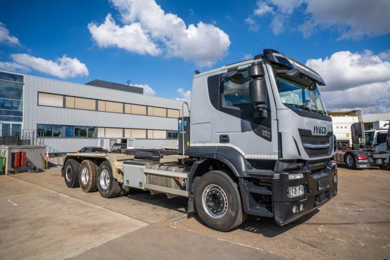 Iveco X-WAY 460 - Крюковой мультилифт: фото 2 Iveco X-WAY 460 - Крюковой мультилифт: фото 2