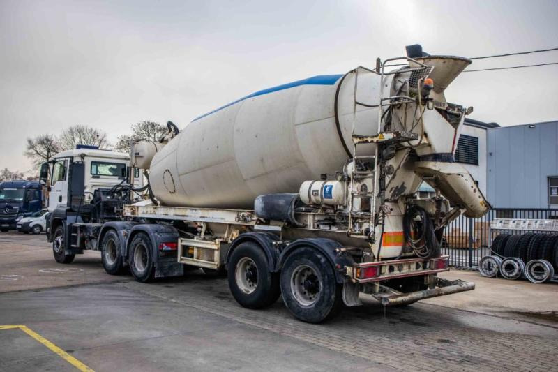 Liebherr LIEBHERR BETON MIXER/MALAXEUR/MISCHER 12M3 - Полуприцеп бетоносмеситель: фото 1 Liebherr LIEBHERR BETON MIXER/MALAXEUR/MISCHER 12M3 - Полуприцеп бетоносмеситель: фото 1