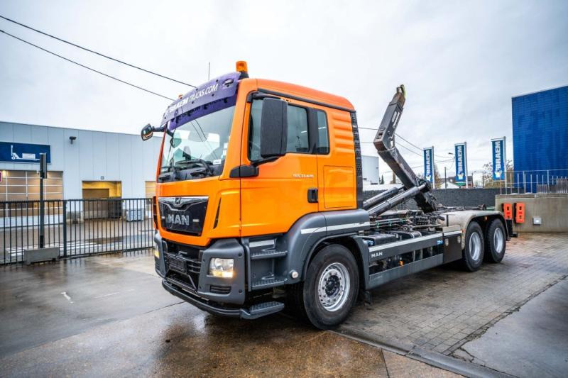 MAN TGS 33.420 BB - Крюковой мультилифт: фото 1 MAN TGS 33.420 BB - Крюковой мультилифт: фото 1