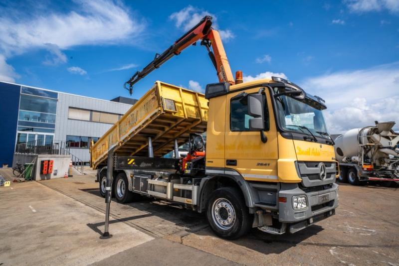 Mercedes ACTROS 2641-MP3-6x2-4+ PK 18 T/m/3XHydr. - Самосвал, Автоманипулятор: фото 2 Mercedes ACTROS 2641-MP3-6x2-4+ PK 18 T/m/3XHydr. - Самосвал, Автоманипулятор: фото 2