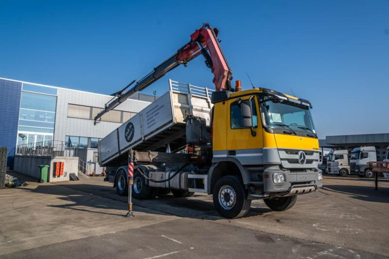 Mercedes ACTROS 3344 K-MP3+FASSI F245 - Самосвал, Автоманипулятор: фото 2 Mercedes ACTROS 3344 K-MP3+FASSI F245 - Самосвал, Автоманипулятор: фото 2