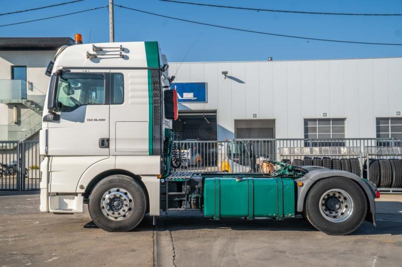 Фото интерьера 1: Тягач MAN TGX 18.460 XLX BLS -INTARDER-ADR