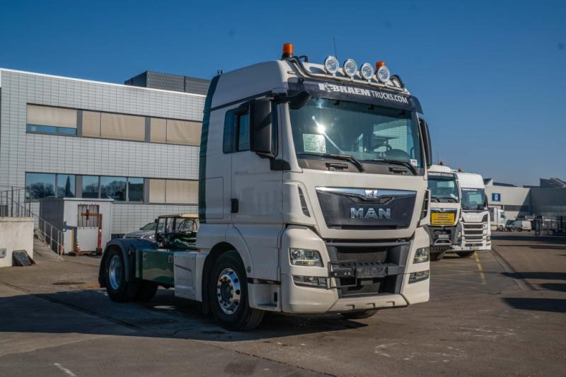 MAN TGX 18.460 XLX BLS -INTARDER-ADR - Тягач: фото 2 MAN TGX 18.460 XLX BLS -INTARDER-ADR - Тягач: фото 2