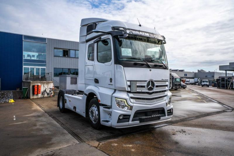 Mercedes ACTROS 1842 LS - Тягач: фото 2 Mercedes ACTROS 1842 LS - Тягач: фото 2