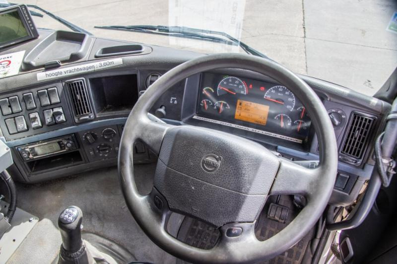 Подметально-уборочная машина Volvo FM 340 - BUCHER SCHÖRLING 8000: фото 7 Подметально-уборочная машина Volvo FM 340 - BUCHER SCHÖRLING 8000: фото 7