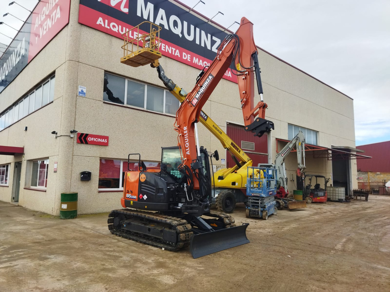 HITACHI ZX85USB-6 - Мини-экскаватор: фото 2 HITACHI ZX85USB-6 - Мини-экскаватор: фото 2