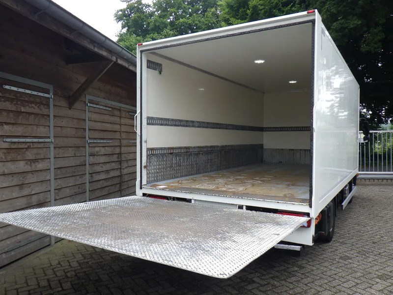 MAN TGL 12.220 Euro 6 / Dhollandia 2000 KG / Airco / 11.990 kg - Грузовик с закрытым кузовом: фото 5 MAN TGL 12.220 Euro 6 / Dhollandia 2000 KG / Airco / 11.990 kg - Грузовик с закрытым кузовом: фото 5