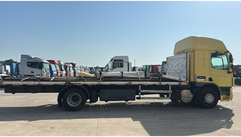 DAF 75 CF 310 (GOOD CONDITION / POSSIBLE AS BOX WITH CURTAIN / BONNE ETAT) - Грузовик бортовой/ Платформа: фото 4 DAF 75 CF 310 (GOOD CONDITION / POSSIBLE AS BOX WITH CURTAIN / BONNE ETAT) - Грузовик бортовой/ Платформа: фото 4