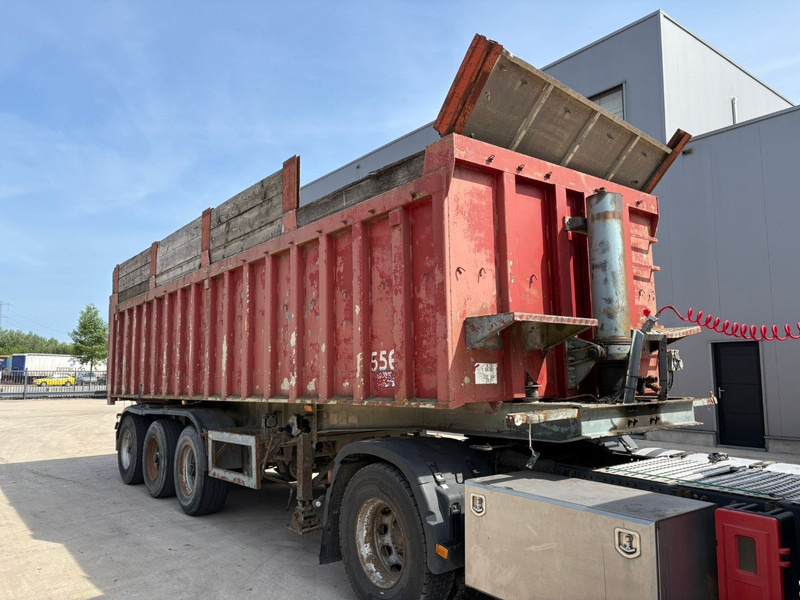 Fruehauf ONCRK22-110A (REMORQUE FRANCAIS / FRENCH TRAILER / DRUM BRAKES / FREINS TAMBOURS) - Самосвальный полуприцеп: фото 2 Fruehauf ONCRK22-110A (REMORQUE FRANCAIS / FRENCH TRAILER / DRUM BRAKES / FREINS TAMBOURS) - Самосвальный полуприцеп: фото 2