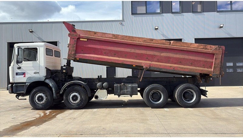 Самосвал MAN 35.372 (MANUAL PUMP / 6 CYLINDER / BIG AXLE / STEEL SUSP.): фото 11 Самосвал MAN 35.372 (MANUAL PUMP / 6 CYLINDER / BIG AXLE / STEEL SUSP.): фото 11