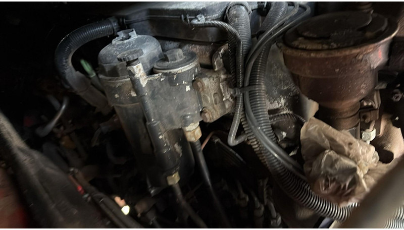 MAN TGA 18.410 (POMPE MANUELLE / MANUAL PUMP / BOITE MANUELLE / MANUAL GEARBOX) в лизинг MAN TGA 18.410 (POMPE MANUELLE / MANUAL PUMP / BOITE MANUELLE / MANUAL GEARBOX): фото 15 MAN TGA 18.410 (POMPE MANUELLE / MANUAL PUMP / BOITE MANUELLE / MANUAL GEARBOX) в лизинг MAN TGA 18.410 (POMPE MANUELLE / MANUAL PUMP / BOITE MANUELLE / MANUAL GEARBOX): фото 15