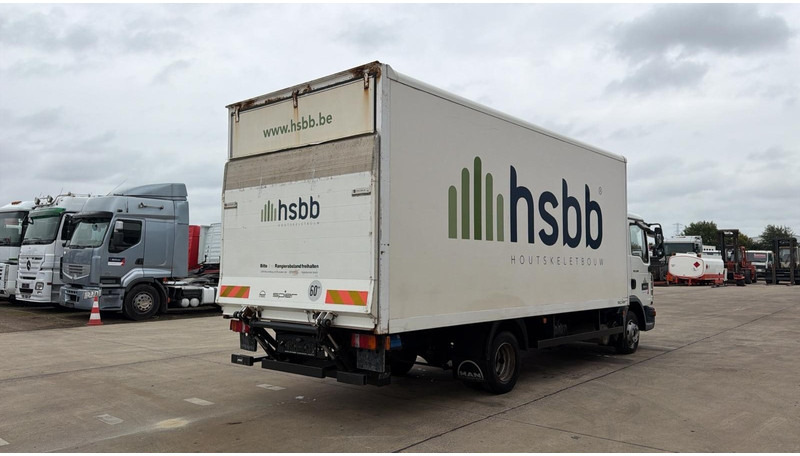 MAN TGL 8.180 (BELGIAN TRUCK / PERFECT CONDITION / MANUAL GEARBOX / LAMES / STEEL SUSP.) - Грузовик с закрытым кузовом: фото 4 MAN TGL 8.180 (BELGIAN TRUCK / PERFECT CONDITION / MANUAL GEARBOX / LAMES / STEEL SUSP.) - Грузовик с закрытым кузовом: фото 4