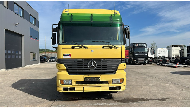 Mercedes-Benz ACTROS 2543 (EPS / 3 PEDALES / LAMES DEVANT / STEEL FRONT / PARFAIT ETAT !! / V6) - Грузовик бортовой/ Платформа: фото 3 Mercedes-Benz ACTROS 2543 (EPS / 3 PEDALES / LAMES DEVANT / STEEL FRONT / PARFAIT ETAT !! / V6) - Грузовик бортовой/ Платформа: фото 3