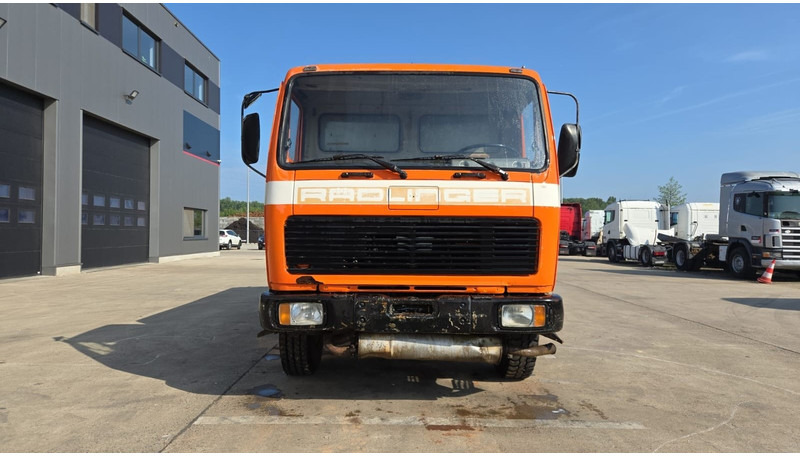 Mercedes-Benz SK 1619 (12.400L / GERMAN TRUCK / CAMION ALLEMAGNE / LAMES / GRAND PONT / V6) - Грузовик-цистерна: фото 2 Mercedes-Benz SK 1619 (12.400L / GERMAN TRUCK / CAMION ALLEMAGNE / LAMES / GRAND PONT / V6) - Грузовик-цистерна: фото 2