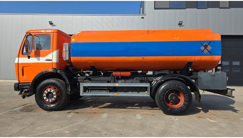 Грузовик-цистерна Mercedes-Benz SK 1619 (12.400L / GERMAN TRUCK / CAMION ALLEMAGNE / LAMES / GRAND PONT / V6): фото 8