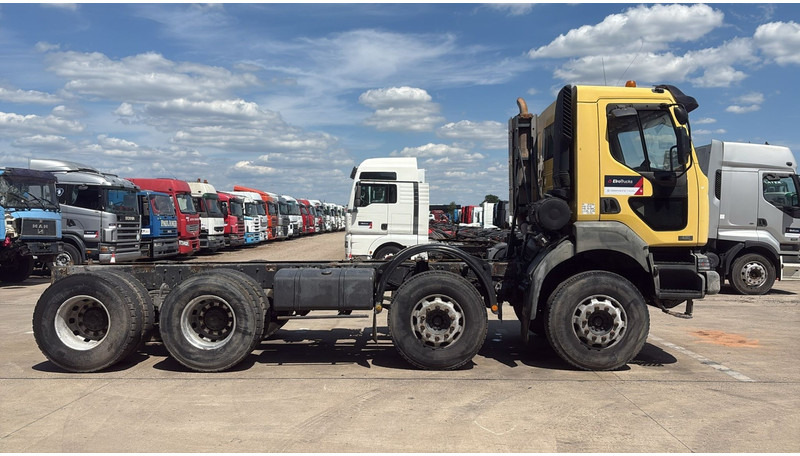 Renault KERAX 420 (BOITE MANUELLE / 8X4 / LAMES / MANUAL GEARBOX) - Грузовик-шасси: фото 4 Renault KERAX 420 (BOITE MANUELLE / 8X4 / LAMES / MANUAL GEARBOX) - Грузовик-шасси: фото 4