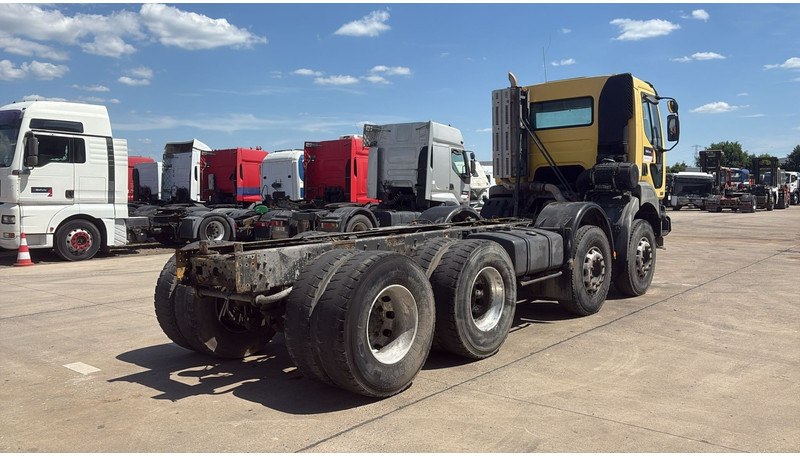 Renault KERAX 420 (BOITE MANUELLE / 8X4 / LAMES / MANUAL GEARBOX) - Грузовик-шасси: фото 5 Renault KERAX 420 (BOITE MANUELLE / 8X4 / LAMES / MANUAL GEARBOX) - Грузовик-шасси: фото 5