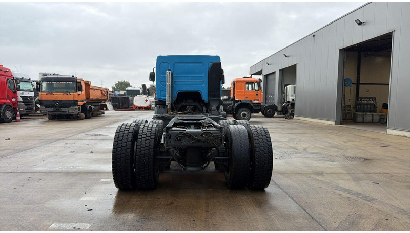 Renault KERAX 420 (LAMES / GRAND PONT / STEEL SUSP. / BIG AXLE / MANUAL GEARBOX / BOITE MANUELLE) - Грузовик-шасси: фото 5 Renault KERAX 420 (LAMES / GRAND PONT / STEEL SUSP. / BIG AXLE / MANUAL GEARBOX / BOITE MANUELLE) - Грузовик-шасси: фото 5