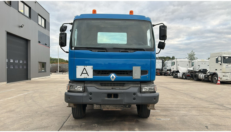 Renault KERAX (GRAND PONT / LAMES / PROPRE / BOITE MANUELLE / STEEL SUSP.) - Портальный бункеровоз: фото 2 Renault KERAX (GRAND PONT / LAMES / PROPRE / BOITE MANUELLE / STEEL SUSP.) - Портальный бункеровоз: фото 2