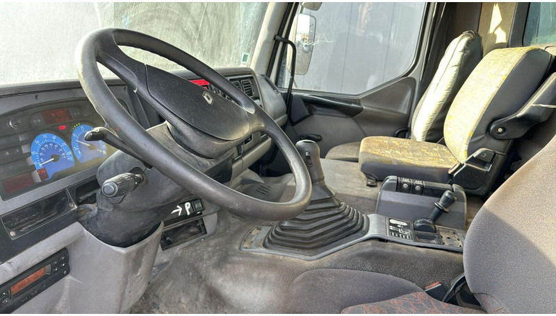 Renault Kerax 370 (10970L / CAMION FRANCAIS / VIDANGEUR / 6X4 / LAMES / GRAND PONT) в лизинг Renault Kerax 370 (10970L / CAMION FRANCAIS / VIDANGEUR / 6X4 / LAMES / GRAND PONT): фото 11