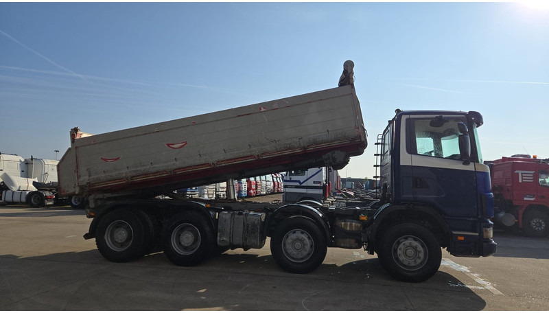 Scania 124-420 (BIG AXLE / GRAND PONT / LAMES / STEEL SUSP. / MANUAL GEARBOX / BOITE MANUELLE) - Самосвал: фото 4 Scania 124-420 (BIG AXLE / GRAND PONT / LAMES / STEEL SUSP. / MANUAL GEARBOX / BOITE MANUELLE) - Самосвал: фото 4