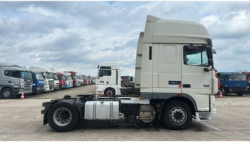 DAF 105 XF 460 (BOITE MANUELLE / MANUAL GEARBOX / CLEAN CONDITION / PROPRE) - Тягач: фото 4 DAF 105 XF 460 (BOITE MANUELLE / MANUAL GEARBOX / CLEAN CONDITION / PROPRE) - Тягач: фото 4