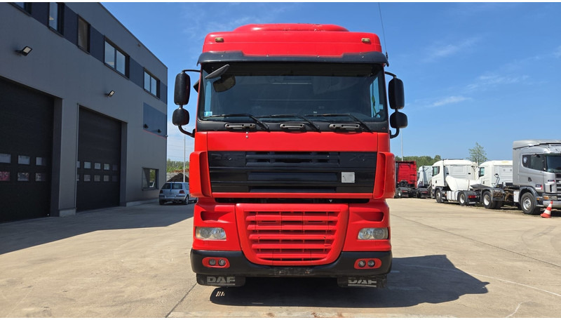 DAF XF 105.410 (BOITE MANUELLE / SUPER PROPRE !!! / TRES BONNE ETAT / AIRCO / MANUAL GEARBOX) - Тягач: фото 2 DAF XF 105.410 (BOITE MANUELLE / SUPER PROPRE !!! / TRES BONNE ETAT / AIRCO / MANUAL GEARBOX) - Тягач: фото 2