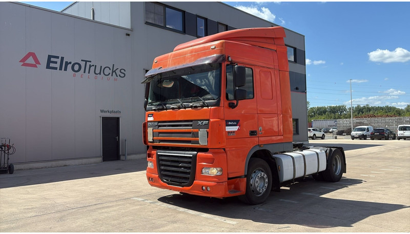 DAF XF 105.460 (MANUAL GEARBOX / BOITE MANUELLE) - Тягач: фото 1 DAF XF 105.460 (MANUAL GEARBOX / BOITE MANUELLE) - Тягач: фото 1