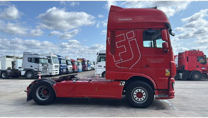 DAF XF 440 (BELGIAN TRUCK / PERFECT CONDITION / VERY CLEAN / 2 TANKS / AIRCO) - Тягач: фото 4 DAF XF 440 (BELGIAN TRUCK / PERFECT CONDITION / VERY CLEAN / 2 TANKS / AIRCO) - Тягач: фото 4