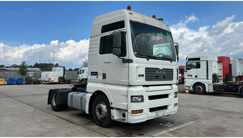 MAN TGA 18.410 (MANUAL PUMP / POMPE MANUELLE / MANUAL GEARBOX / BOITE MANUELLE) - Тягач: фото 2 MAN TGA 18.410 (MANUAL PUMP / POMPE MANUELLE / MANUAL GEARBOX / BOITE MANUELLE) - Тягач: фото 2