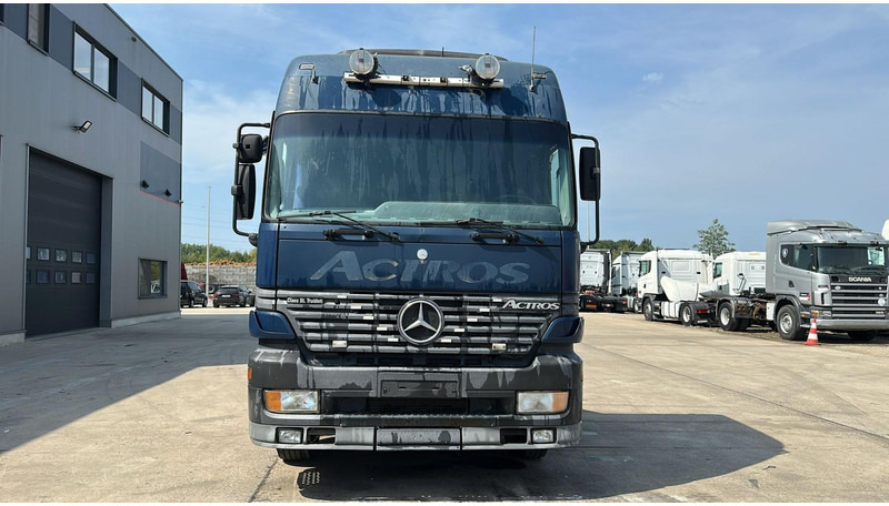 Mercedes-Benz Actros 1835 (EPS / V6 / 3 PEDALES / MP1 / PTO) - Тягач: фото 2 Mercedes-Benz Actros 1835 (EPS / V6 / 3 PEDALES / MP1 / PTO) - Тягач: фото 2