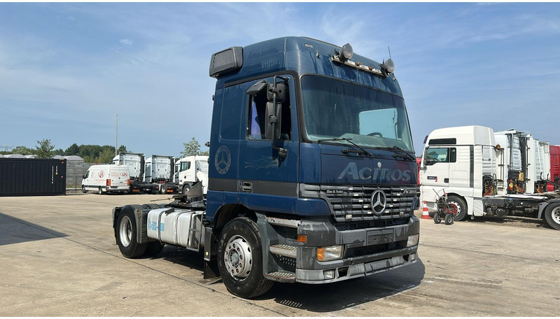 Mercedes-Benz Actros 1835 (EPS / V6 / 3 PEDALES / MP1 / PTO) - Тягач: фото 3 Mercedes-Benz Actros 1835 (EPS / V6 / 3 PEDALES / MP1 / PTO) - Тягач: фото 3